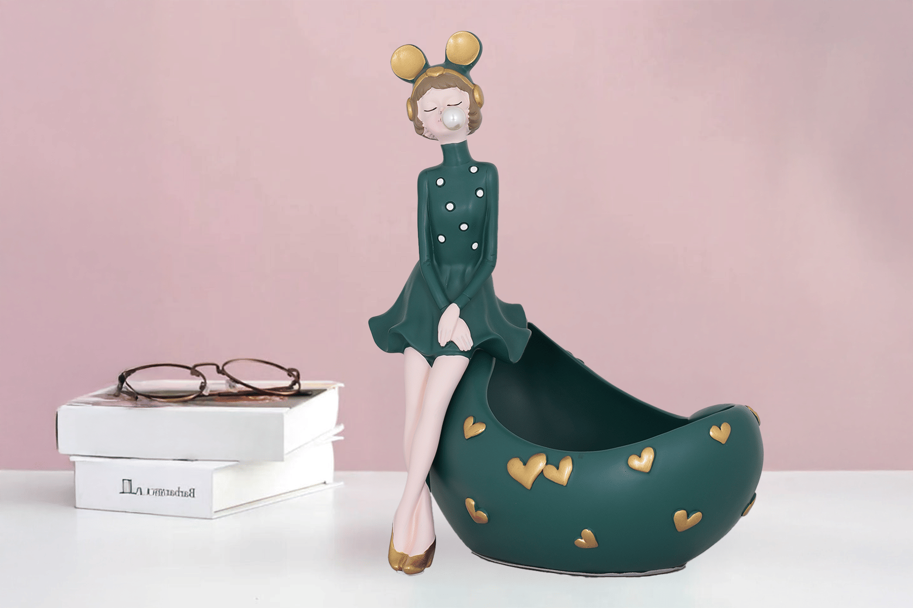 Royaloak Modern Lady Figurine - Green