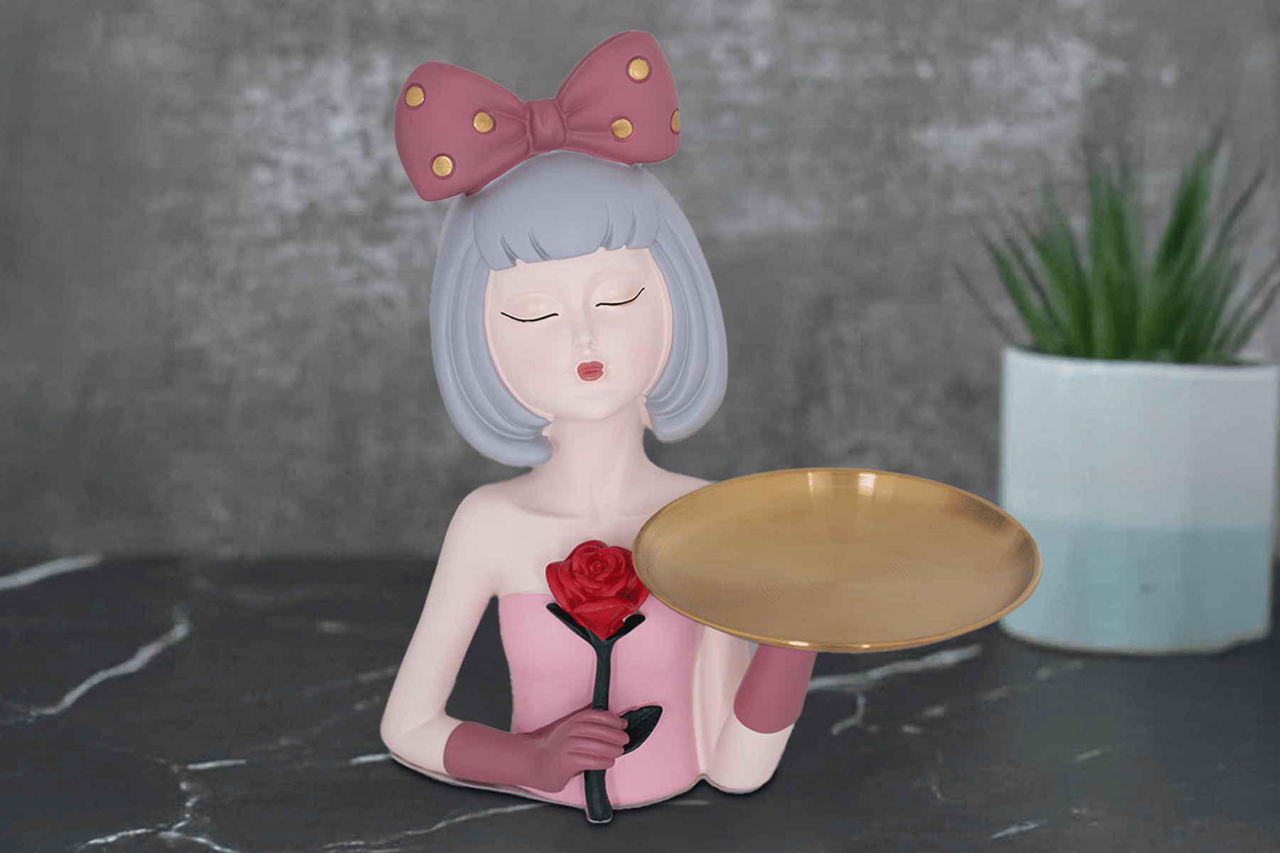 Royaloak Serving Lady Figurine - Blush