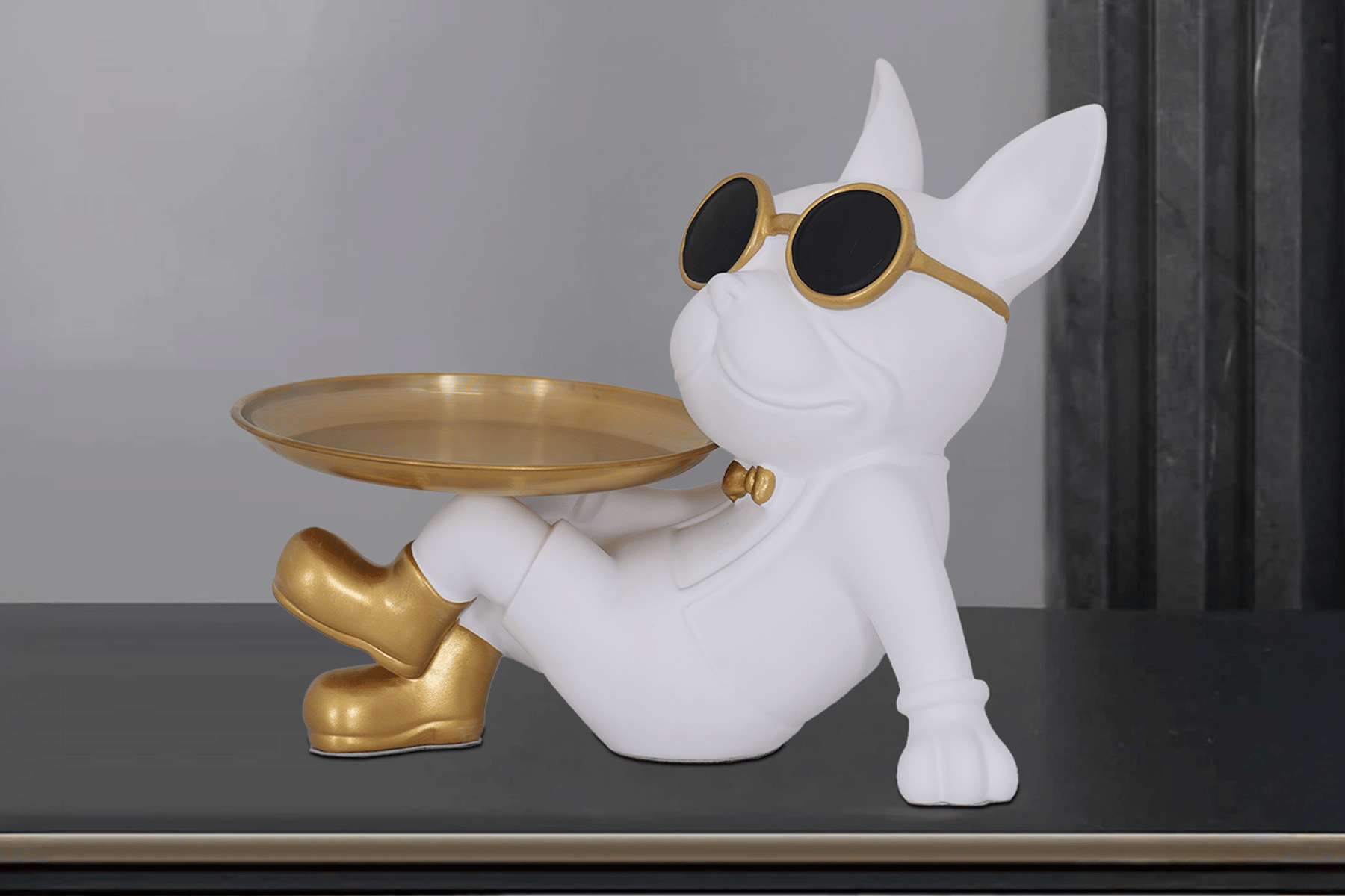 Royaloak Crazy Dog Figurine - White