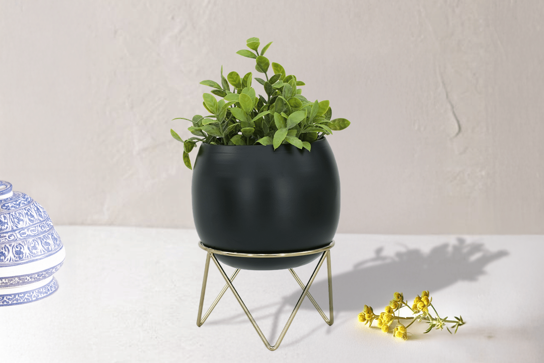 Royaloak Metal Round Planter on Tripod Stand Large - Black